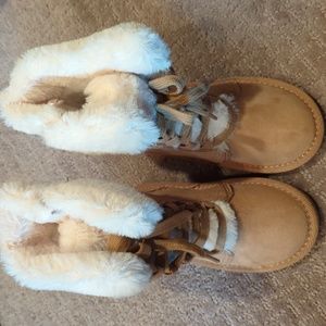 NWOT Old Navy Winter Boots Size 9